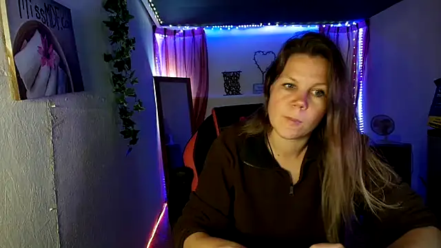 CallMeMaria's cam snapshot