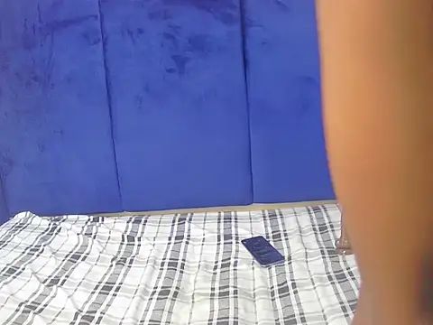 Pretty-C's cam snapshot