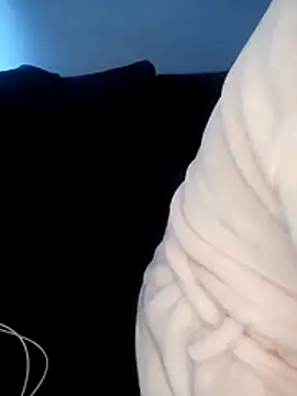 AkuManis live sex cam