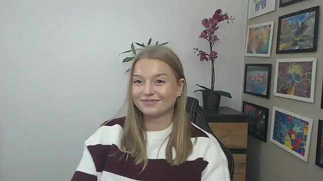 Mysteryerica's cam snapshot