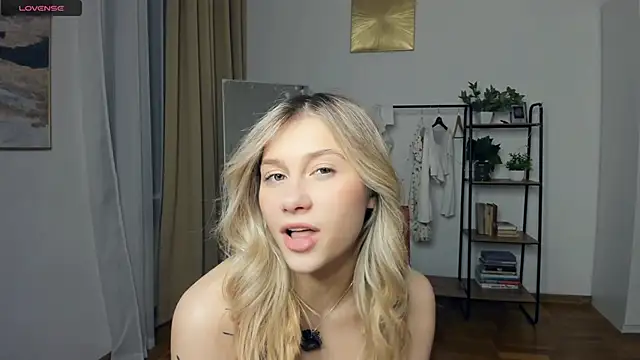 FaaBinaa live sex cam