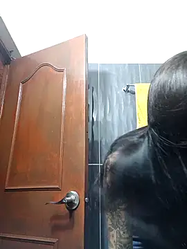 LunaZambrano live sex cam