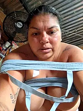 Juli_Powl's cam snapshot