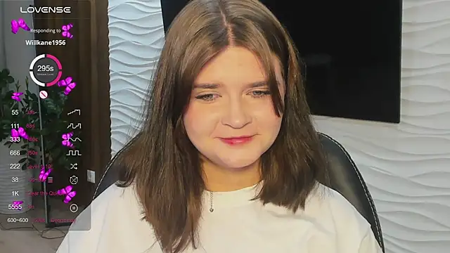 LanaTreades live sex cam