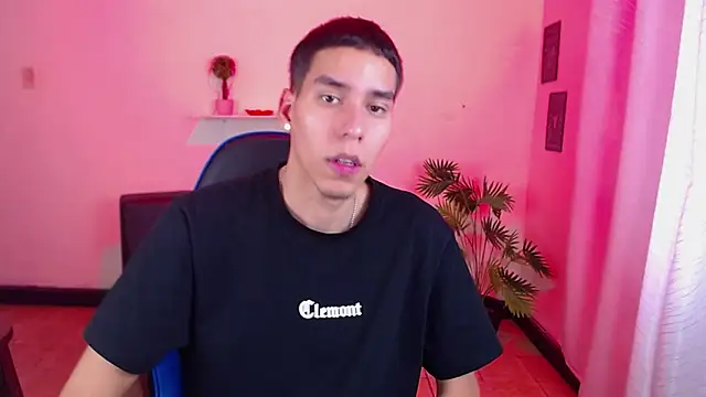 siimon18 live sex cam