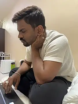 bhagihero live sex cam