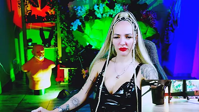 MonicaMaxwel's cam snapshot