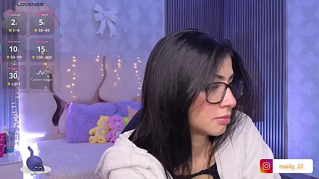 MAIILY_TAY's cam snapshot