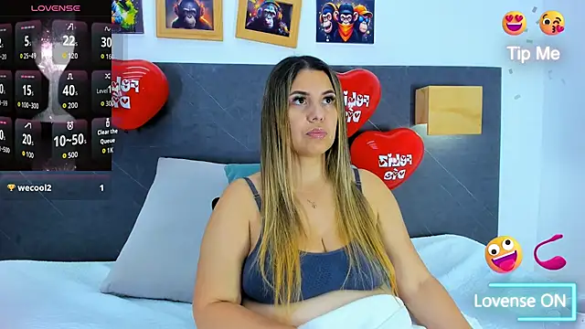 Andhrea_Vale's cam snapshot