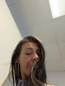 tastemecaroline live sex cam