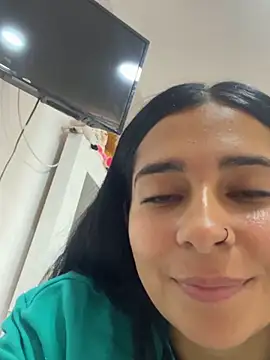 Meganmilk1 live sex cam