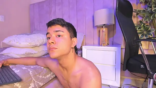 axel_noah26 live sex cam