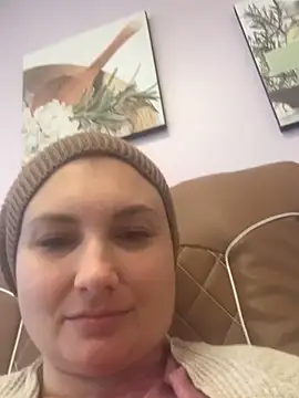 MilfyMrsRobinson live sex cam