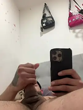 Moisesjrtapia live sex cam