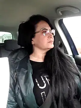 -__TSUNAMI__- live sex cam