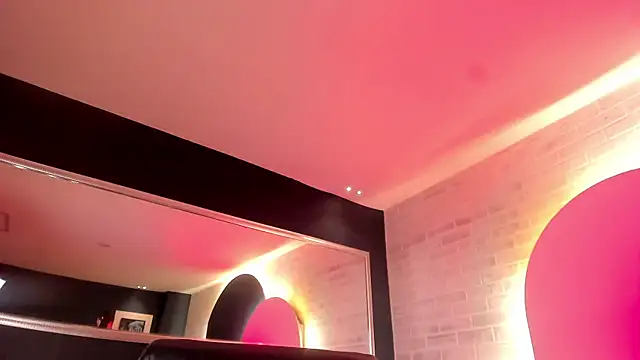 AlinaKravitz live sex cam