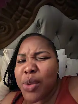 Sexybubblebuttt live sex cam