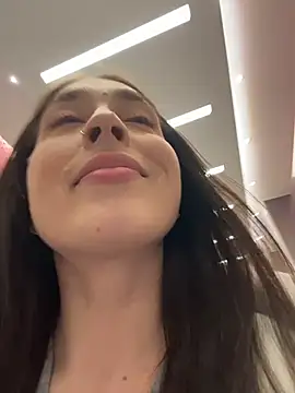 Holly_Play live sex cam