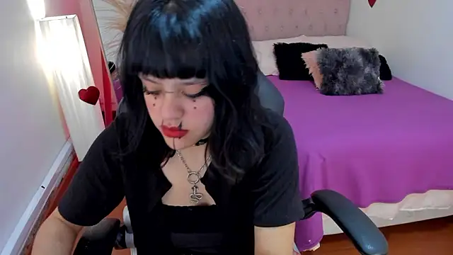 Nahemot_sadish's cam snapshot