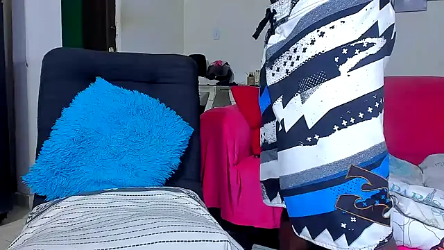 kerlysmith_24 live sex cam