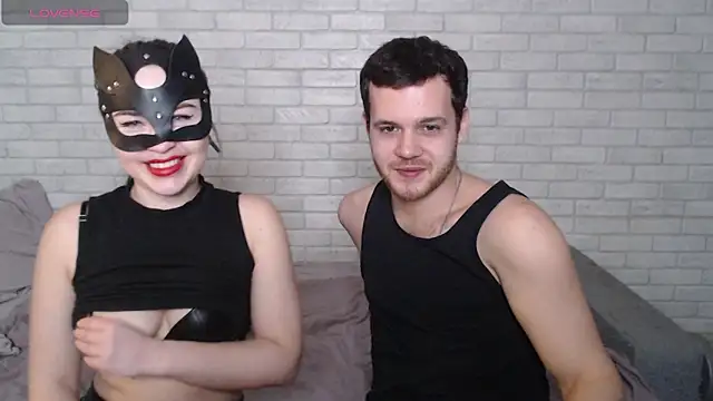 Fuckyoursecretary69 live sex cam