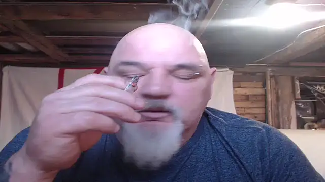 Newfiesausage1972 live sex cam