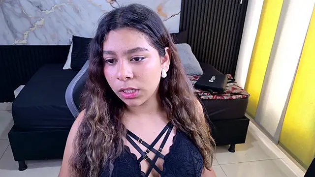 Sophie19__'s cam snapshot