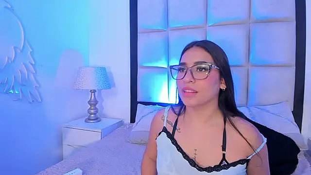 SussyFox's cam snapshot