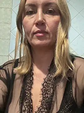 RainyAngel17's cam snapshot