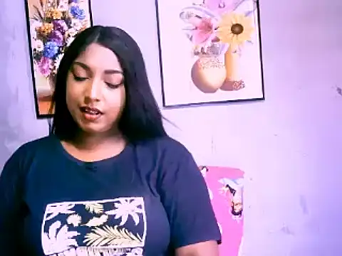 Indianfetishxx's cam snapshot