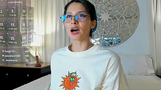 Ramona_Flower live sex cam