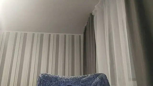 EdithManning's cam snapshot