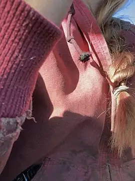 GoldenFlameGoddess live sex cam