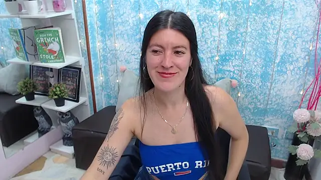 HannaOwen_'s cam snapshot