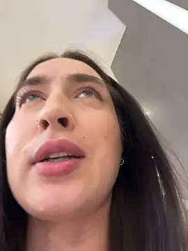 Holly_Play live sex cam