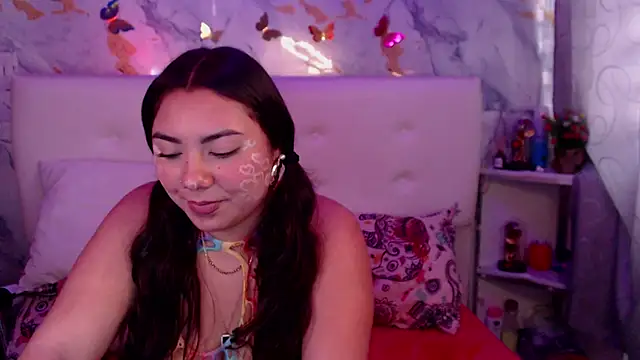 Nicolelewllss's cam snapshot