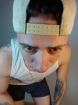 Emmanuel_Lust's cam snapshot