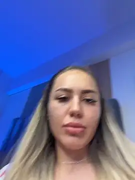 alisa_w's cam snapshot