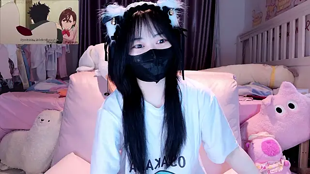 love-uiui's cam snapshot