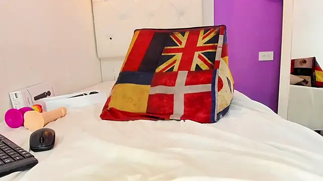 malu_hot69's cam snapshot