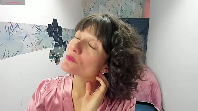 Valery_More__'s cam snapshot