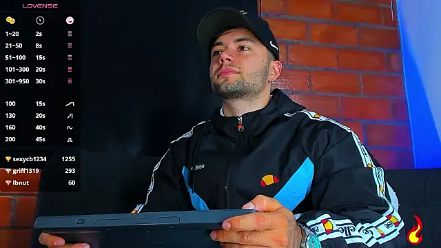 vanegas_luis live sex cam