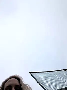 NaomiAndFriends live sex cam