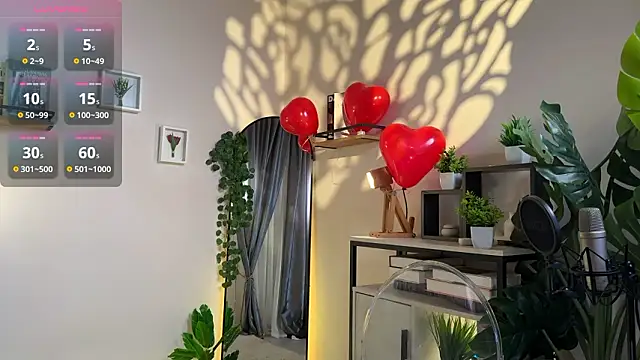 Julie_Rhodes's cam snapshot