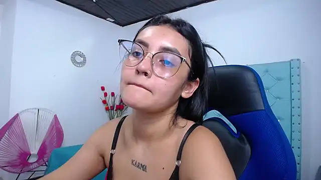 kathe-mills235 live sex cam