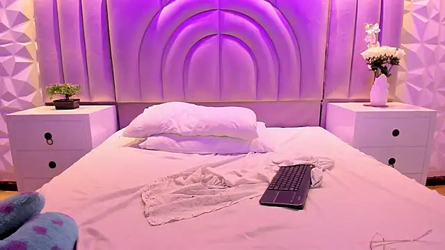 smiling_angeel's cam snapshot