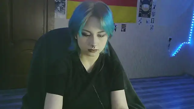 LeisaHopperstad's cam snapshot