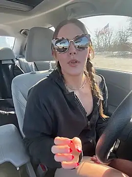 AllesandraLove live sex cam