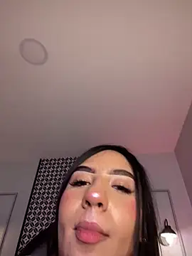 Lola_12_'s cam snapshot