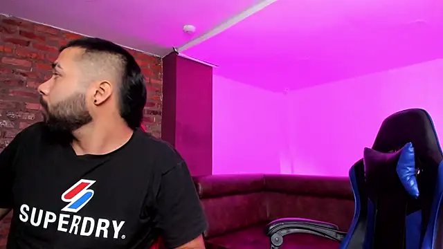 HotThreesoome live sex cam